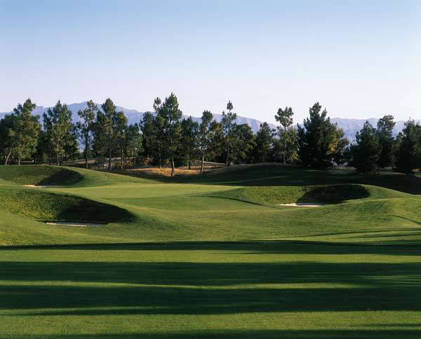 Desert Pines Golf Club - 16th