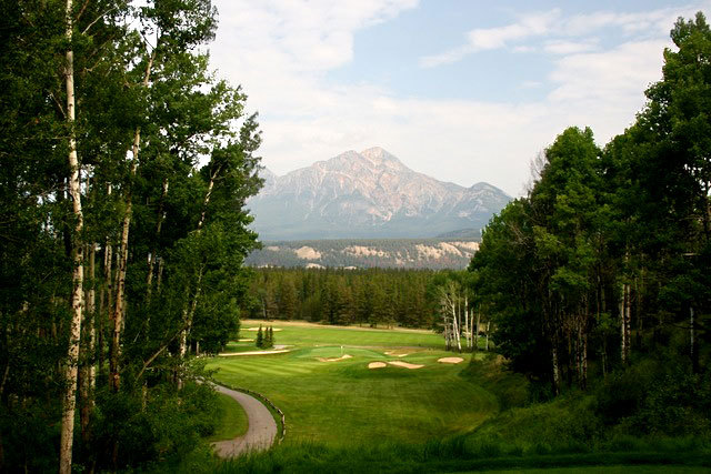 Jasper Park Lodge Golf Course - Hole 9