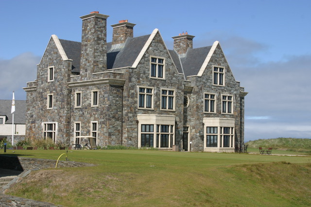 Doonbeg Golf Club - clubhouse