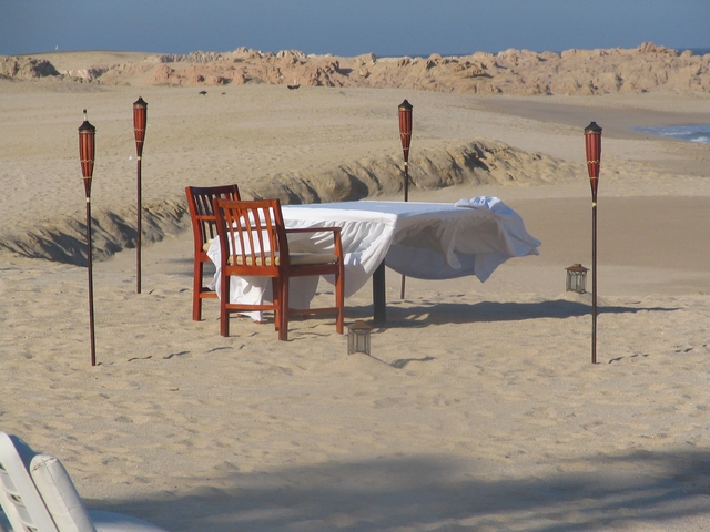 Cabo ocean dinner - beach meal - romantic experience