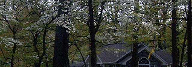 Doe Valley GC: guard house