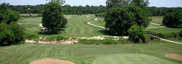 Woodlands GC: Clubhouse terrace