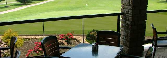 Cherokee Hills GC - Coppertop: clubhouse terrace