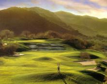 Golf instructional schools